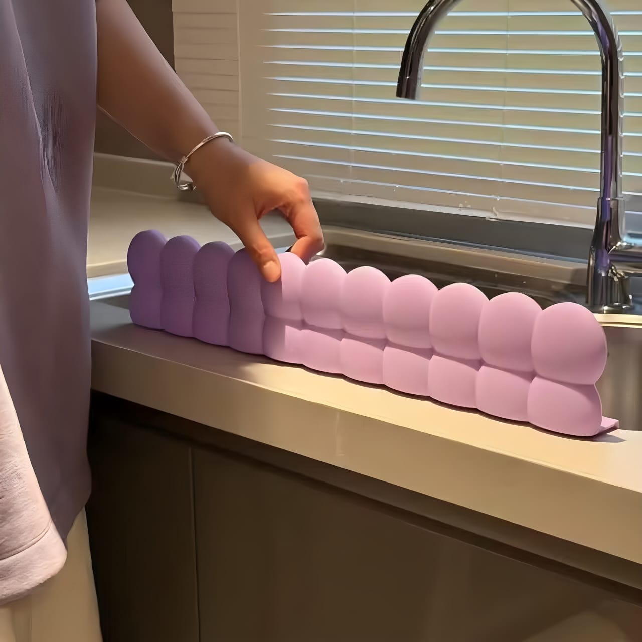 Silicone Sink Splash Guard – Flexible Water Stopper for Kitchen